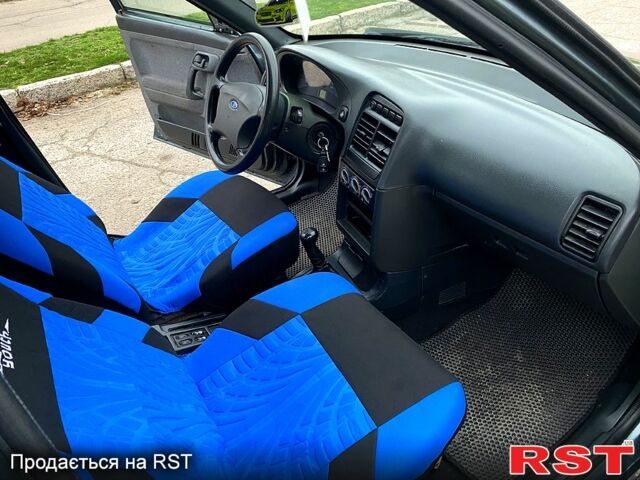 Зелений ВАЗ 2110, об'ємом двигуна 1.6 л та пробігом 152 тис. км за 2700 $, фото 12 на Automoto.ua