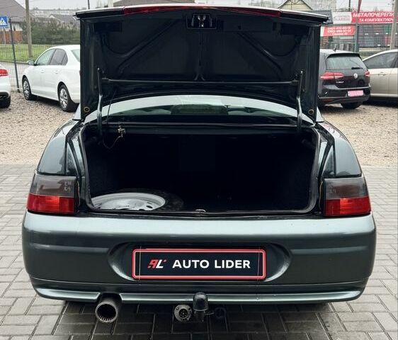 Зеленый ВАЗ 2110, объемом двигателя 1.6 л и пробегом 131 тыс. км за 3600 $, фото 5 на Automoto.ua