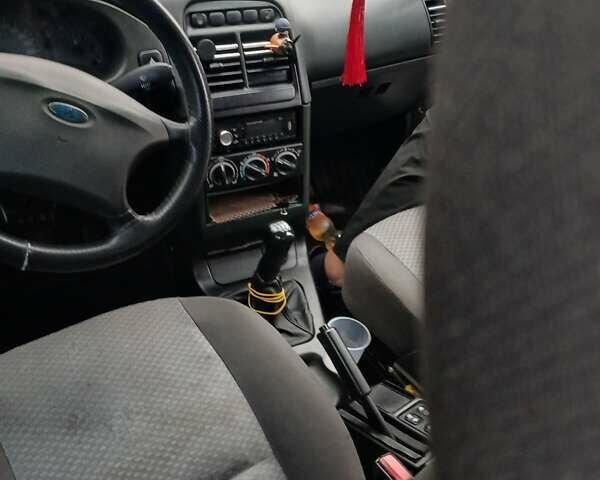 Зелений ВАЗ 2110, об'ємом двигуна 1.6 л та пробігом 1 тис. км за 2300 $, фото 5 на Automoto.ua