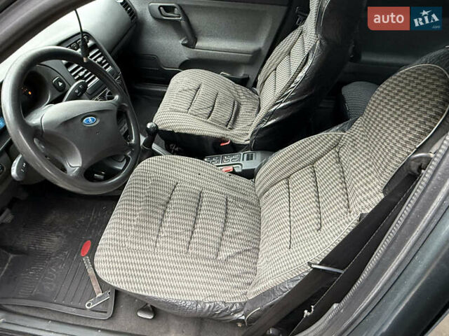 Зелений ВАЗ 2110, об'ємом двигуна 1.6 л та пробігом 200 тис. км за 1900 $, фото 17 на Automoto.ua