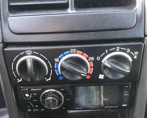 Зелений ВАЗ 2110, об'ємом двигуна 1.6 л та пробігом 202 тис. км за 2450 $, фото 7 на Automoto.ua