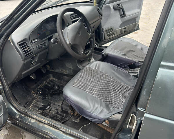 Зелений ВАЗ 2110, об'ємом двигуна 1.6 л та пробігом 180 тис. км за 1650 $, фото 4 на Automoto.ua