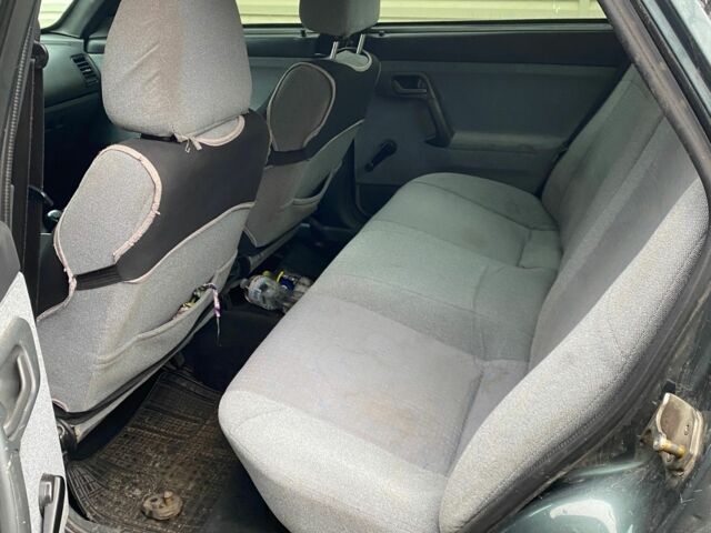 Зеленый ВАЗ 2110, объемом двигателя 1.6 л и пробегом 150 тыс. км за 1700 $, фото 4 на Automoto.ua