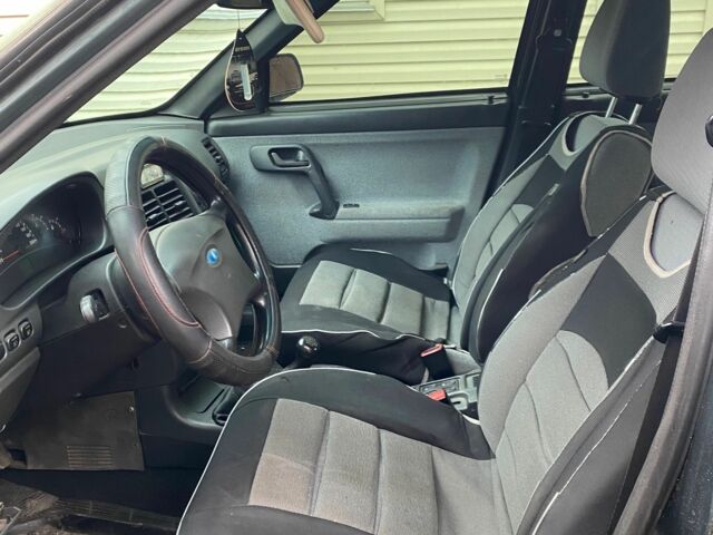 Зеленый ВАЗ 2110, объемом двигателя 1.6 л и пробегом 150 тыс. км за 1700 $, фото 3 на Automoto.ua