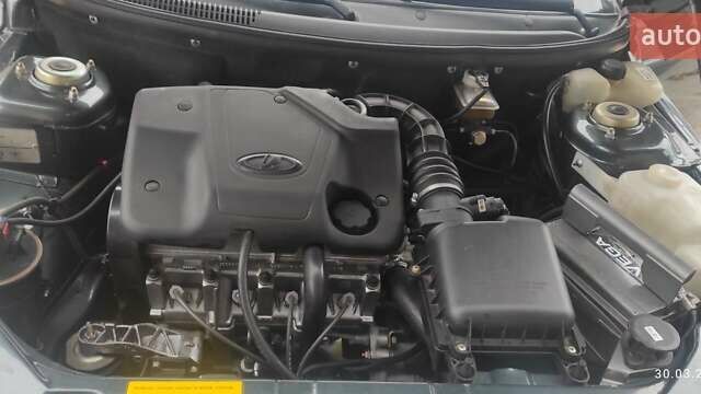 Зеленый ВАЗ 2110, объемом двигателя 1.6 л и пробегом 12 тыс. км за 5000 $, фото 2 на Automoto.ua