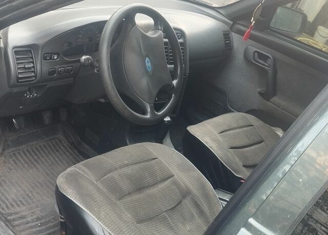Зелений ВАЗ 2110, об'ємом двигуна 1.6 л та пробігом 200 тис. км за 2600 $, фото 2 на Automoto.ua