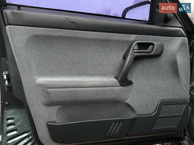 Зеленый ВАЗ 2110, объемом двигателя 1.6 л и пробегом 275 тыс. км за 2750 $, фото 10 на Automoto.ua