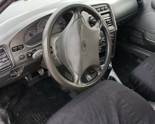 Зеленый ВАЗ 2110, объемом двигателя 1.6 л и пробегом 180 тыс. км за 1900 $, фото 1 на Automoto.ua