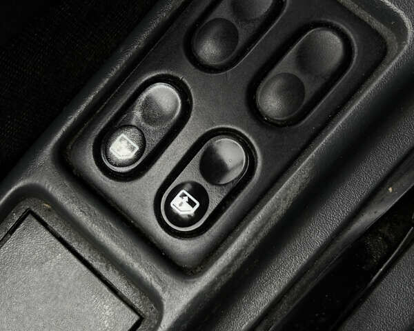 Зеленый ВАЗ 2110, объемом двигателя 1.6 л и пробегом 275 тыс. км за 2750 $, фото 23 на Automoto.ua