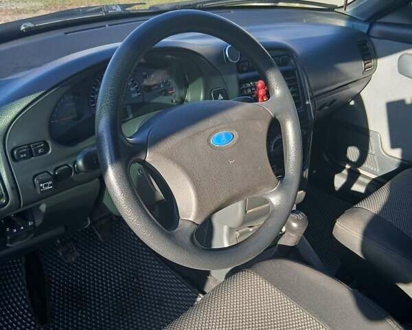 Зелений ВАЗ 2110, об'ємом двигуна 1.6 л та пробігом 160 тис. км за 1600 $, фото 5 на Automoto.ua