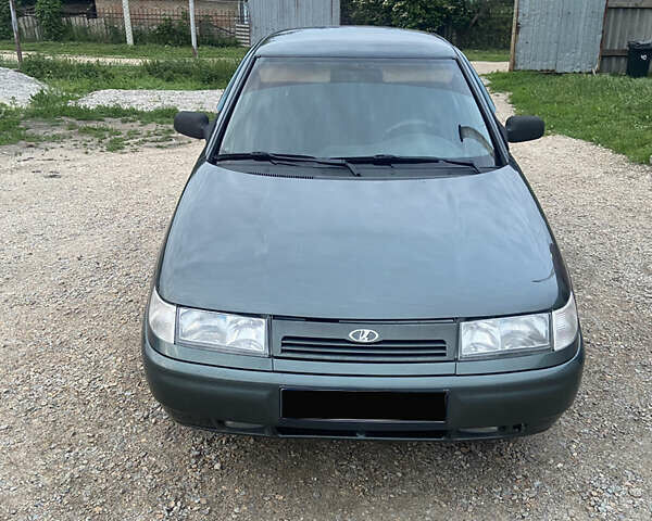 Зеленый ВАЗ 2110, объемом двигателя 1.6 л и пробегом 180 тыс. км за 3200 $, фото 1 на Automoto.ua