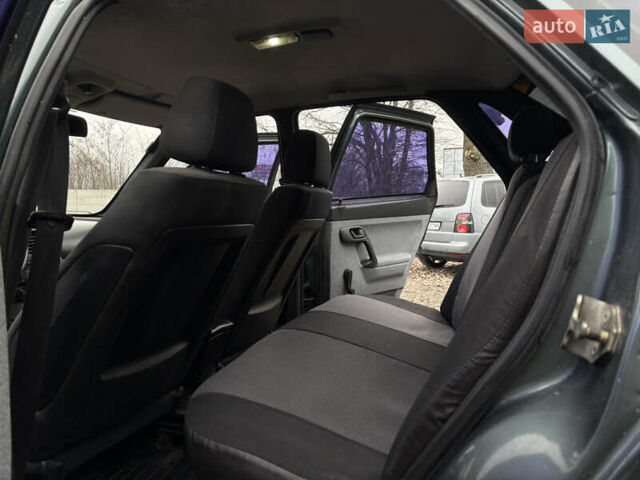 Зеленый ВАЗ 2110, объемом двигателя 1.6 л и пробегом 275 тыс. км за 2750 $, фото 11 на Automoto.ua