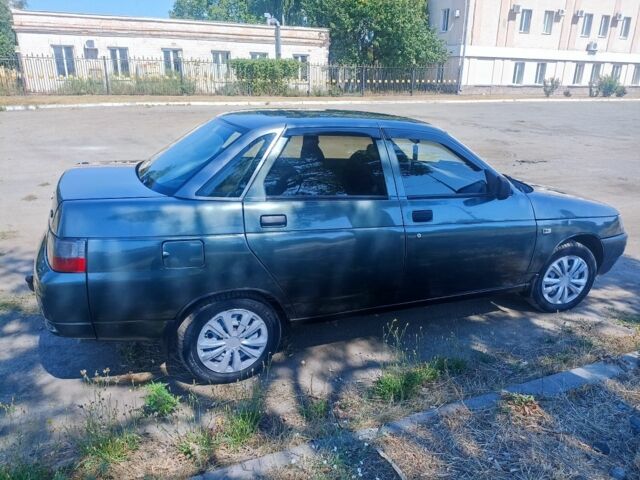 Зеленый ВАЗ 2110, объемом двигателя 1 л и пробегом 168 тыс. км за 2800 $, фото 4 на Automoto.ua