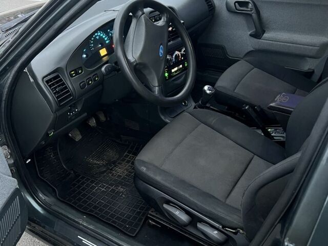 Зелений ВАЗ 2110, об'ємом двигуна 1.6 л та пробігом 220 тис. км за 2300 $, фото 6 на Automoto.ua