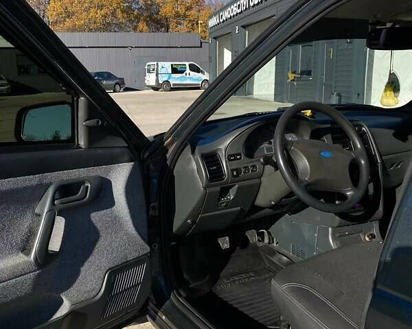 Зеленый ВАЗ 2110, объемом двигателя 1.6 л и пробегом 202 тыс. км за 2500 $, фото 5 на Automoto.ua