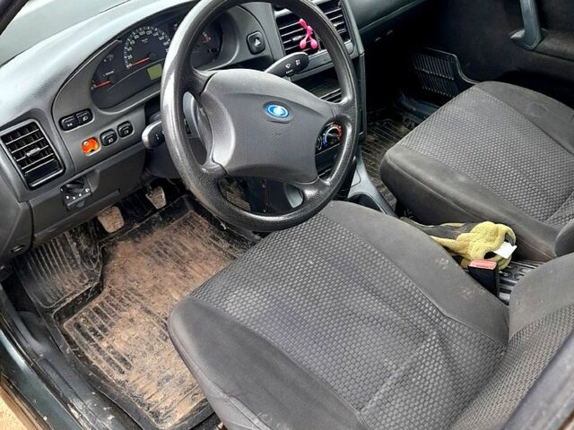 Зеленый ВАЗ 2110, объемом двигателя 1.6 л и пробегом 122 тыс. км за 1899 $, фото 6 на Automoto.ua