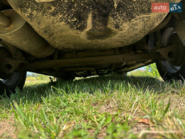 Зеленый ВАЗ 2110, объемом двигателя 1.6 л и пробегом 247 тыс. км за 2700 $, фото 6 на Automoto.ua