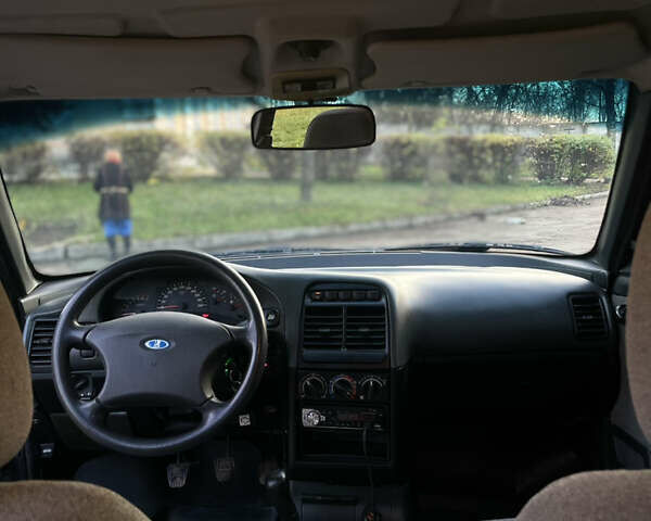 Зелений ВАЗ 2110, об'ємом двигуна 1.6 л та пробігом 165 тис. км за 2300 $, фото 9 на Automoto.ua