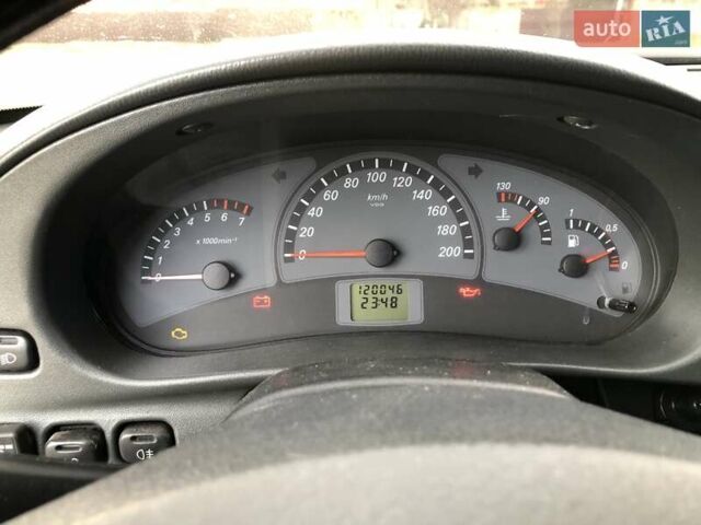 Зеленый ВАЗ 2110, объемом двигателя 1.6 л и пробегом 119 тыс. км за 2300 $, фото 5 на Automoto.ua