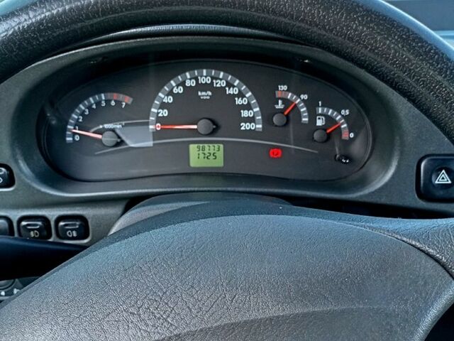 Зеленый ВАЗ 2110, объемом двигателя 1.6 л и пробегом 99 тыс. км за 2800 $, фото 3 на Automoto.ua