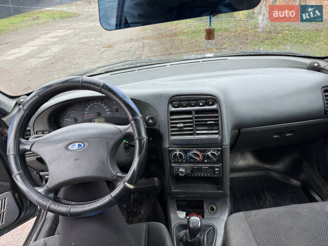 Зеленый ВАЗ 2110, объемом двигателя 1.6 л и пробегом 220 тыс. км за 2500 $, фото 8 на Automoto.ua