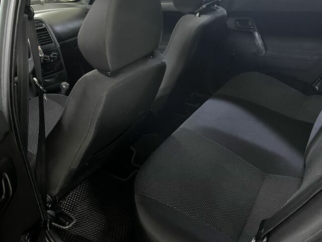 Зеленый ВАЗ 2110, объемом двигателя 1.6 л и пробегом 170 тыс. км за 3260 $, фото 7 на Automoto.ua