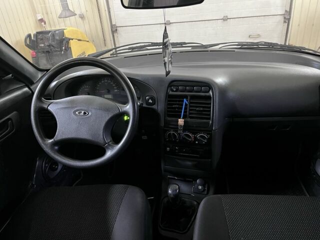 Зеленый ВАЗ 2110, объемом двигателя 1.6 л и пробегом 170 тыс. км за 3260 $, фото 5 на Automoto.ua