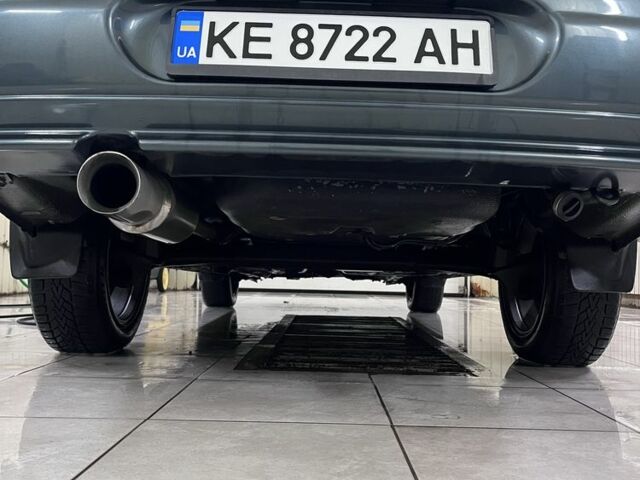 Зеленый ВАЗ 2110, объемом двигателя 1.6 л и пробегом 170 тыс. км за 3260 $, фото 2 на Automoto.ua