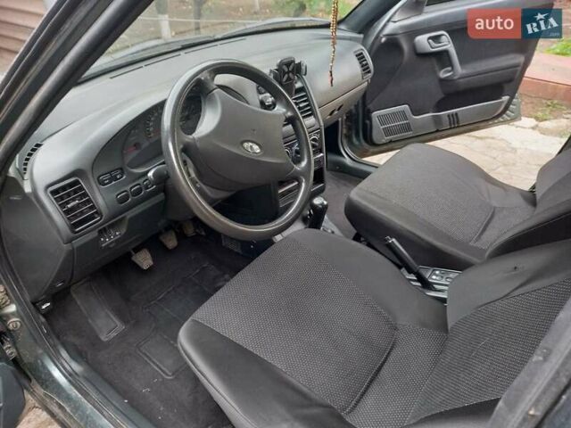 Зелений ВАЗ 2110, об'ємом двигуна 1.6 л та пробігом 104 тис. км за 3500 $, фото 4 на Automoto.ua