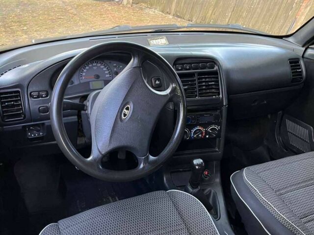 Зелений ВАЗ 2110, об'ємом двигуна 1.6 л та пробігом 160 тис. км за 2800 $, фото 9 на Automoto.ua