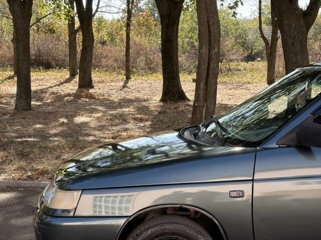 Зелений ВАЗ 2110, об'ємом двигуна 1.6 л та пробігом 240 тис. км за 3100 $, фото 2 на Automoto.ua