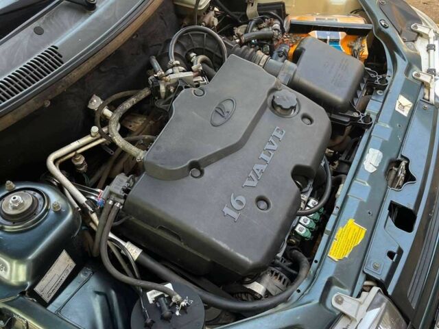 Зелений ВАЗ 2110, об'ємом двигуна 1.6 л та пробігом 160 тис. км за 2800 $, фото 1 на Automoto.ua