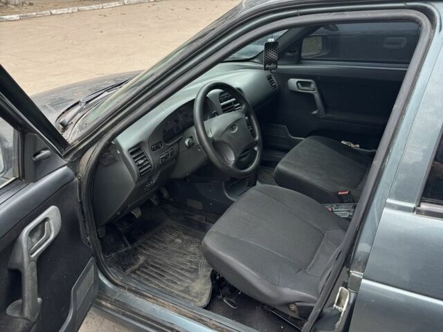 Зеленый ВАЗ 2110, объемом двигателя 1.6 л и пробегом 250 тыс. км за 954 $, фото 3 на Automoto.ua