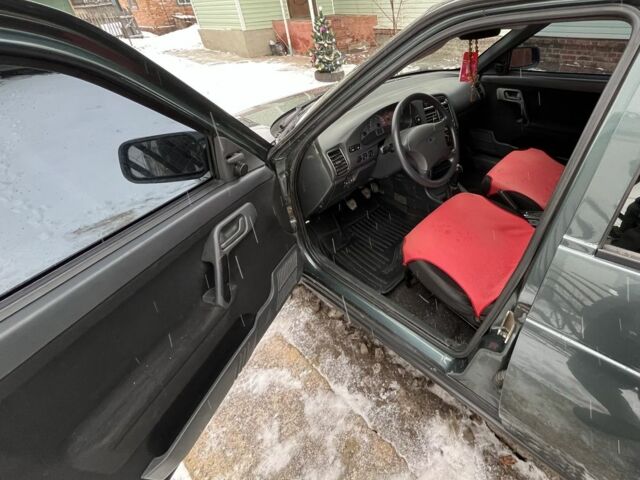 Зеленый ВАЗ 2110, объемом двигателя 1.6 л и пробегом 95 тыс. км за 3350 $, фото 5 на Automoto.ua