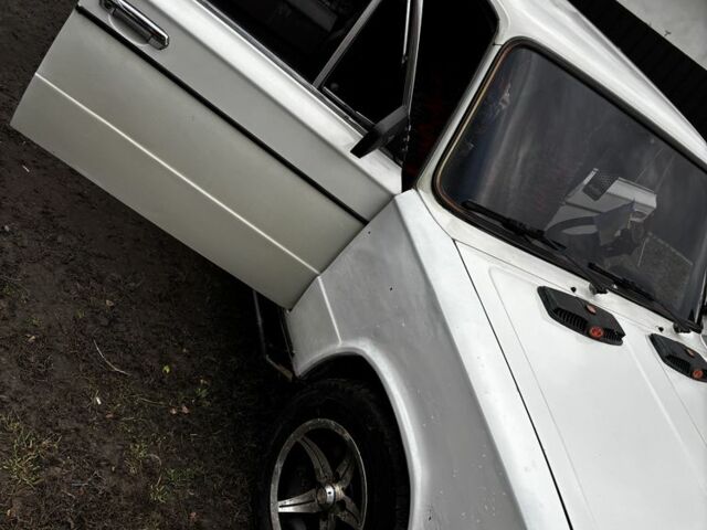 Білий ВАЗ 21106, об'ємом двигуна 1.3 л та пробігом 83 тис. км за 950 $, фото 5 на Automoto.ua