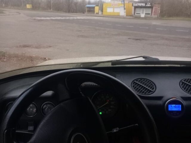 Бежевый ВАЗ 21106, объемом двигателя 1.6 л и пробегом 94 тыс. км за 691 $, фото 2 на Automoto.ua