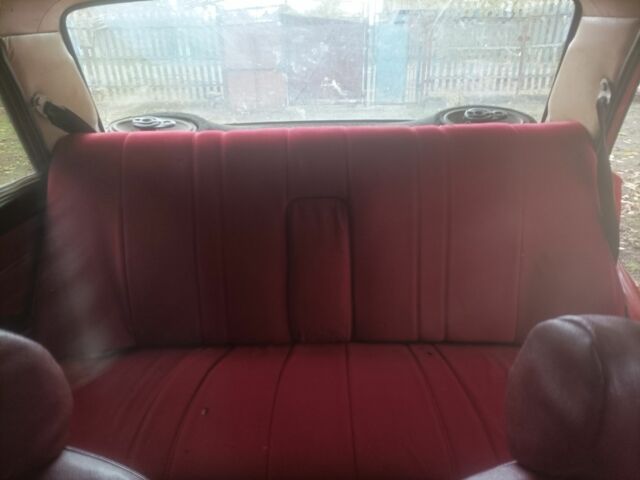 Червоний ВАЗ 21106, об'ємом двигуна 2.45 л та пробігом 700 тис. км за 719 $, фото 4 на Automoto.ua