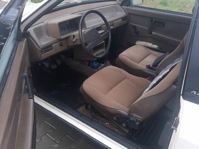 Белый ВАЗ 21108, объемом двигателя 1.3 л и пробегом 800 тыс. км за 1050 $, фото 6 на Automoto.ua