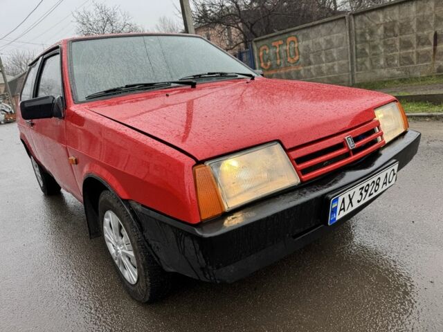 Красный ВАЗ 21108, объемом двигателя 1.3 л и пробегом 165 тыс. км за 850 $, фото 2 на Automoto.ua