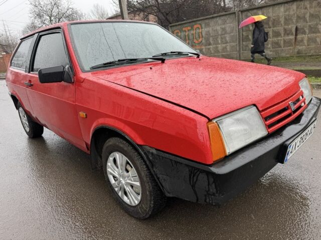 Красный ВАЗ 21108, объемом двигателя 1.3 л и пробегом 165 тыс. км за 850 $, фото 3 на Automoto.ua