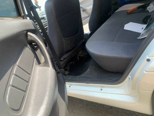 Белый ВАЗ 2111, объемом двигателя 1.6 л и пробегом 118 тыс. км за 2400 $, фото 9 на Automoto.ua