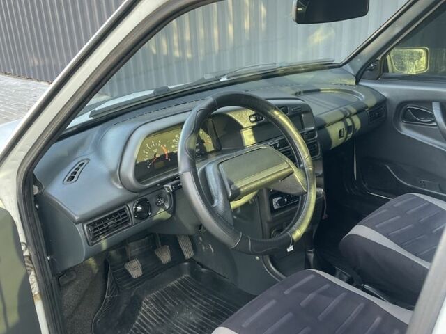 Белый ВАЗ 2111, объемом двигателя 1.6 л и пробегом 119 тыс. км за 2400 $, фото 7 на Automoto.ua