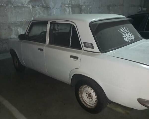 Белый ВАЗ 2111, объемом двигателя 1.3 л и пробегом 200 тыс. км за 1000 $, фото 1 на Automoto.ua