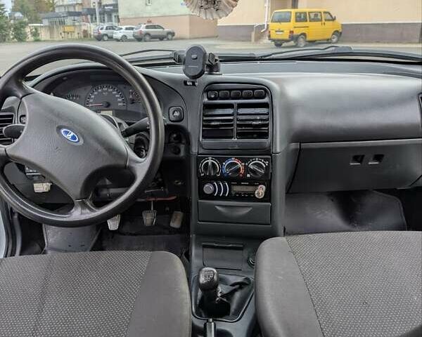 Білий ВАЗ 2111, об'ємом двигуна 1.6 л та пробігом 208 тис. км за 1950 $, фото 8 на Automoto.ua