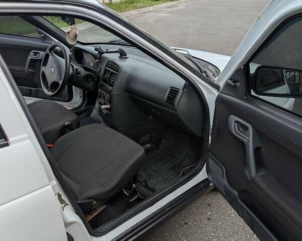 Білий ВАЗ 2111, об'ємом двигуна 1.6 л та пробігом 208 тис. км за 1950 $, фото 10 на Automoto.ua