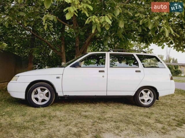 Белый ВАЗ 2111, объемом двигателя 1.6 л и пробегом 32 тыс. км за 3750 $, фото 5 на Automoto.ua