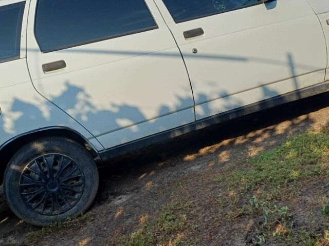 Белый ВАЗ 2111, объемом двигателя 1.6 л и пробегом 178 тыс. км за 1700 $, фото 4 на Automoto.ua