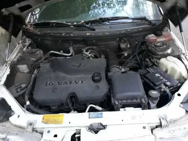 Белый ВАЗ 2111, объемом двигателя 1.6 л и пробегом 80 тыс. км за 2750 $, фото 4 на Automoto.ua