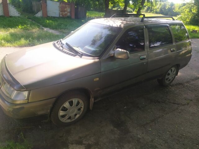 Бежевый ВАЗ 2111, объемом двигателя 0 л и пробегом 300 тыс. км за 1300 $, фото 2 на Automoto.ua