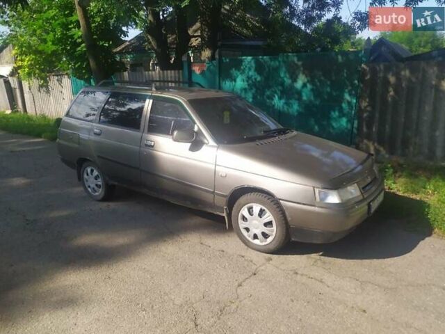 Бежевый ВАЗ 2111, объемом двигателя 1.5 л и пробегом 300 тыс. км за 1300 $, фото 4 на Automoto.ua